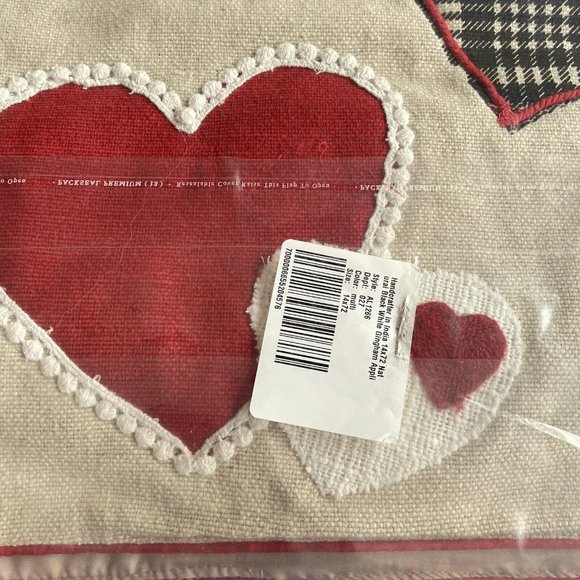 NEW Nicole Miller Black White Gingham Hearts Embroidery Table Runner 14”x72” - Picture 3 of 5